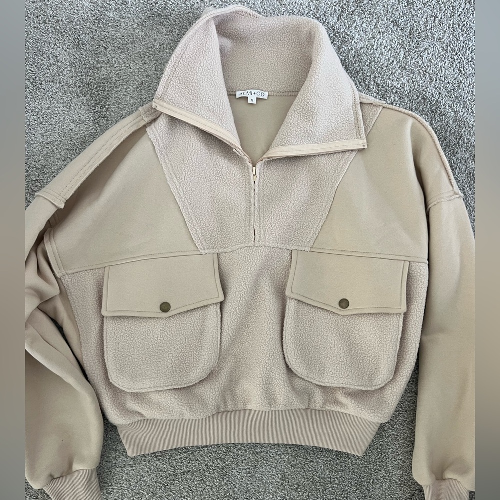 Women’s Small Sherpa pull over